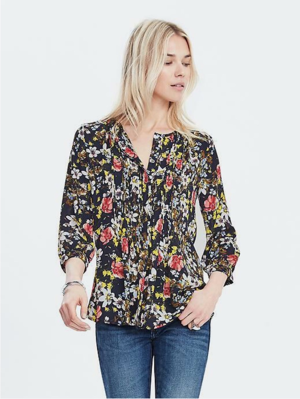 Banana Republic • Floral Pintuck Blouse